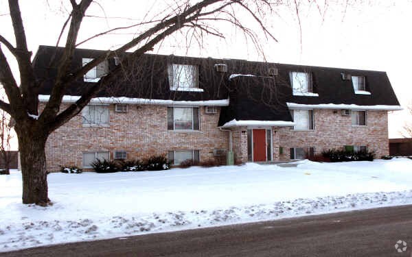 Holiday Garden Apartments - Holiday Garden Apartments