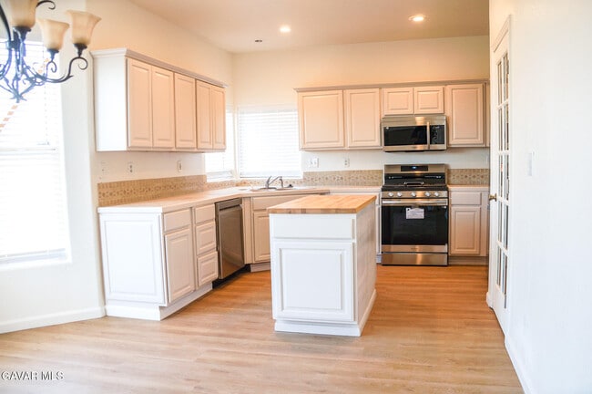 Photo - 6761 California City Blvd