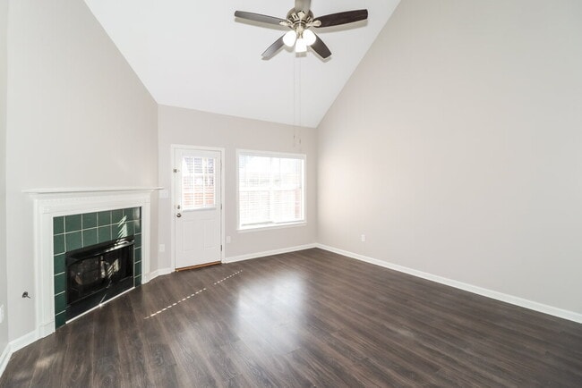 Photo - 8697 Clear Sky Path