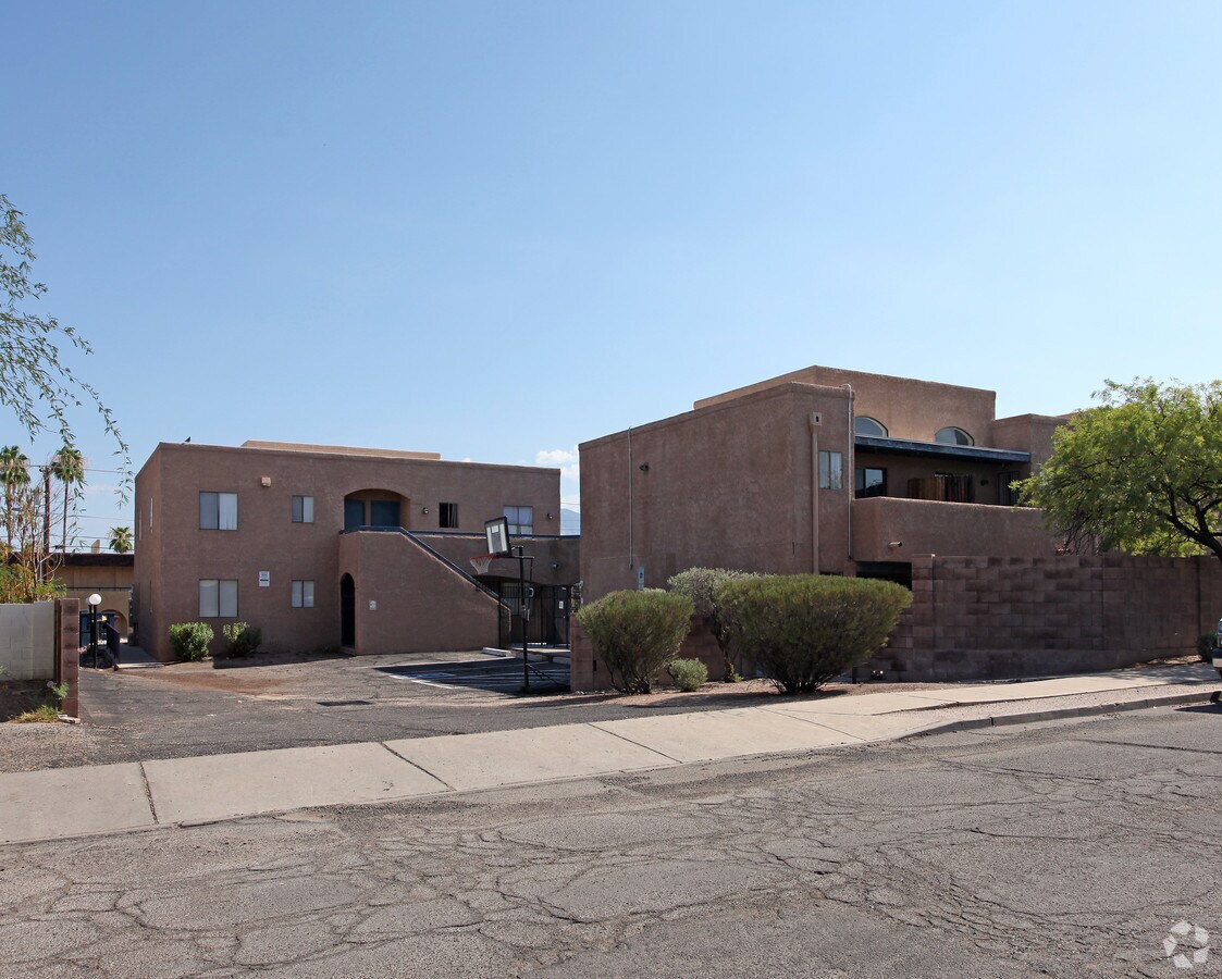 Photo - Meadow Park Apartments