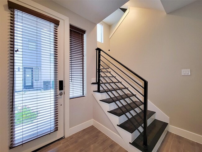 Photo - 10806 Warwana Rd Unidad C