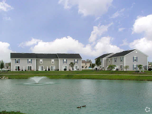 Building Photo - Glenchester Lakes Rental