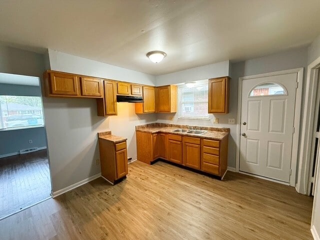 Photo - 4651 Crestview Ave