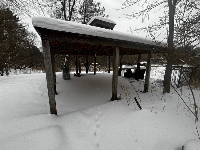 349 Bone Plain Rd