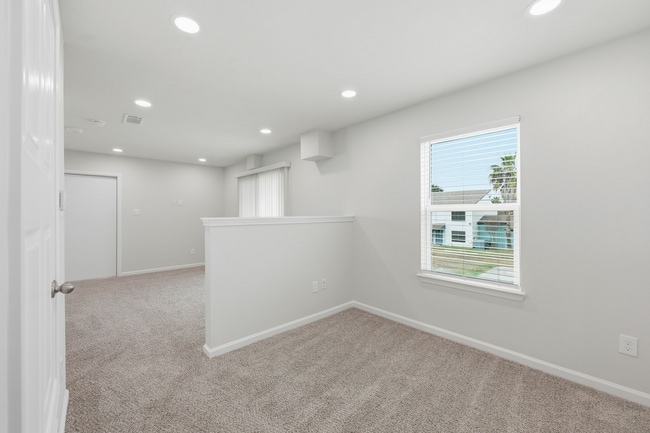 Land's End Apartments