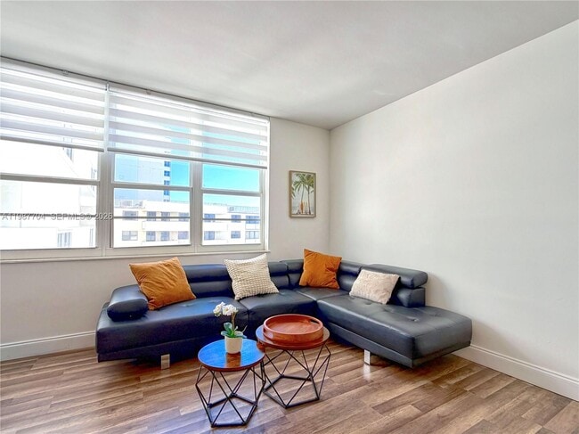 Photo - 100 Lincoln Rd Unidad 901