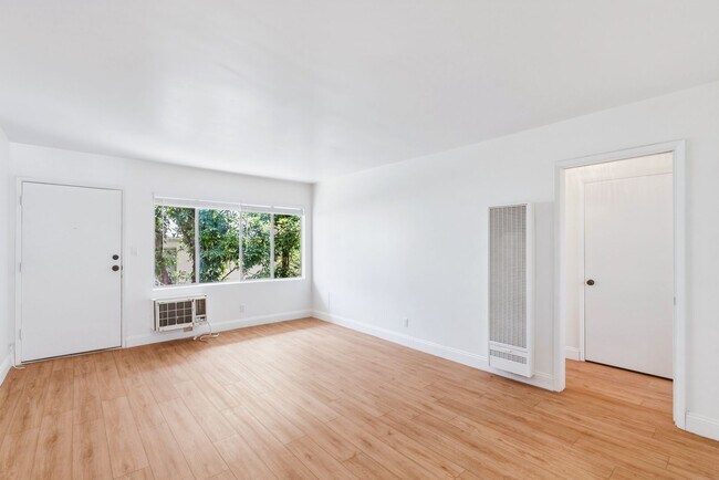 Photo - Montrose Residences Unit 6