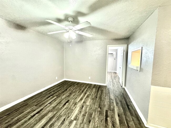 Building Photo - 1755 Colquitt St Unit 12