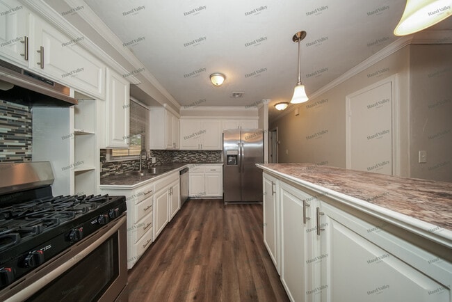 Photo - 5933 NW 58th St