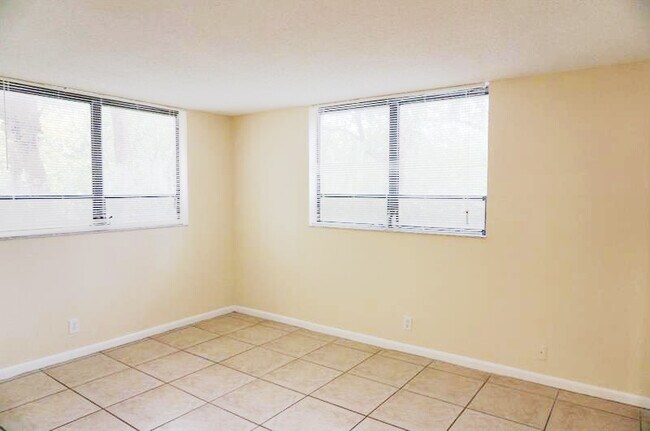 1720 N Congress Ave