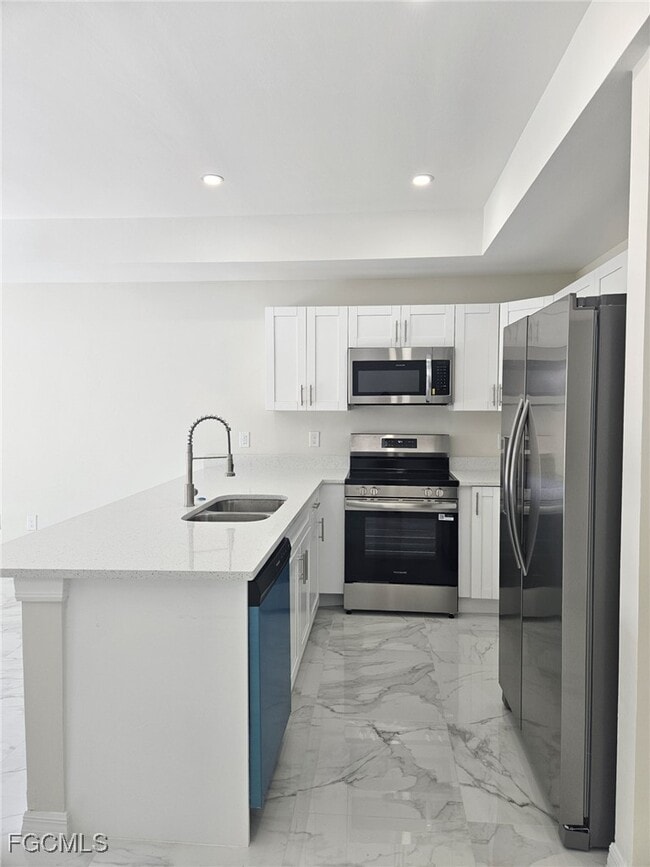 Photo - 397 Carrillon Ave S