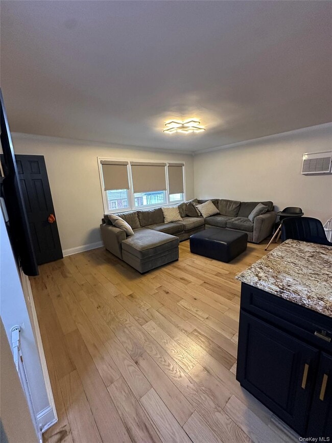 Photo - 101-44 98th St