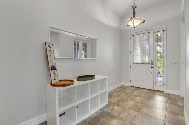 Photo - 2450 Chateau Lp