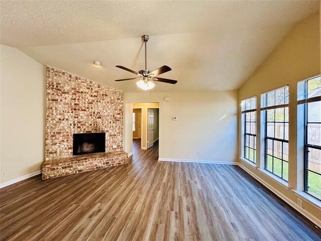 Photo - 9219 Kempler Dr