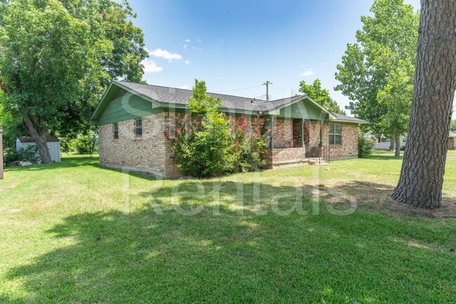 Photo - 3500 Nashville Ave