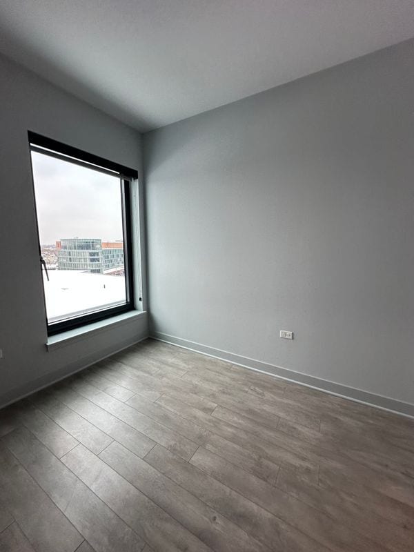 Photo - 1025 W Addison St