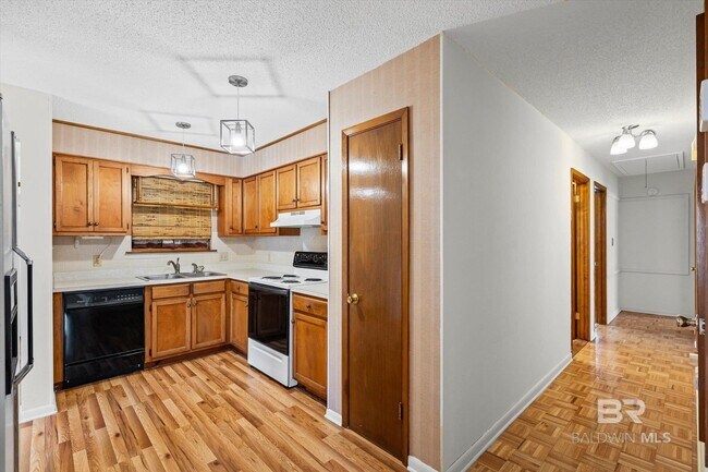 Photo - 20020 Lea Brook Pl Apartment