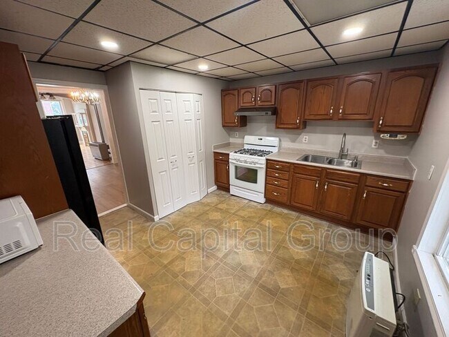 412 2nd St Unit 1
