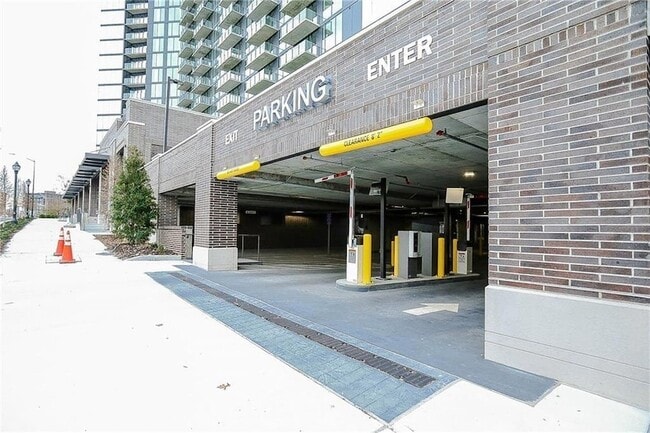 Building Photo - 788 West Marietta St NW Unit 811