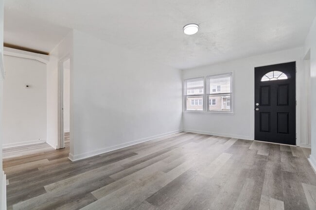 Photo - Coming Soon! 4-Bedroom Townhouse in Scenic...