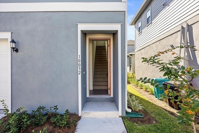 Photo - 10032 Hulse Aly