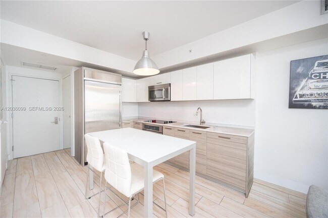 Photo - 1300 Brickell Bay Dr Unit 710