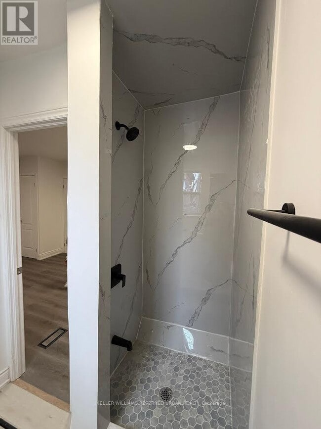 Photo - 2039 Davenport Rd