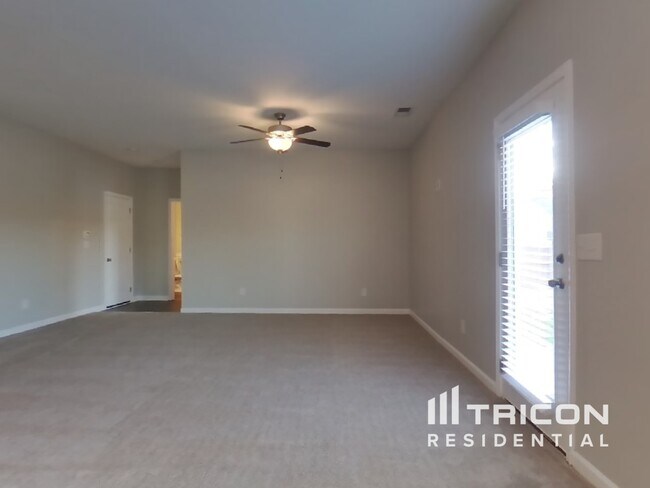 Photo - 142 Waters Edge Pkwy Temple GA