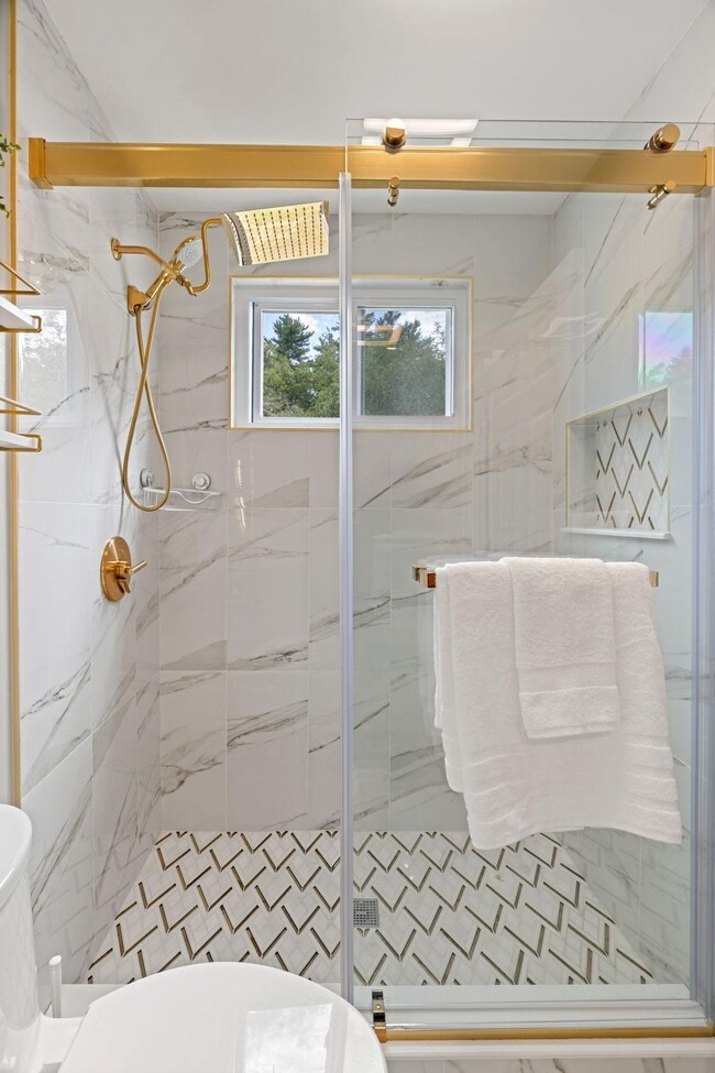 Photo - 15 Kingston Rd