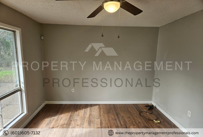 Photo - 1324 Marydale Dr