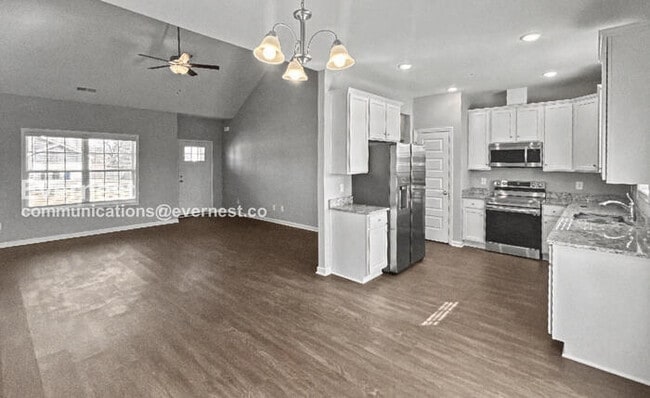 Photo - 1405 Pipeline Ave