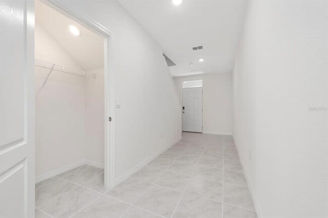 Photo - 1296 Cascades Ave