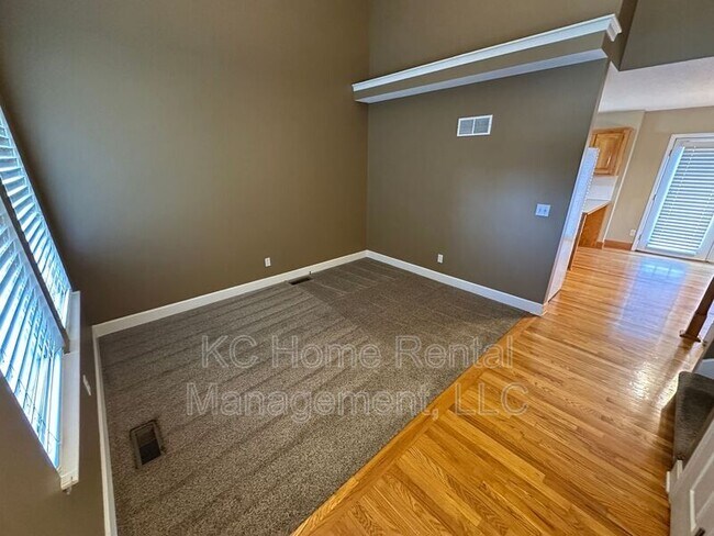 Photo - 826 SE 13th Terrace