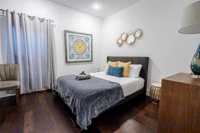 Photo - 1205 Summer St Unit B