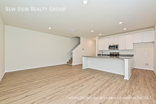 Photo - 1725 E Cloaninger Ave