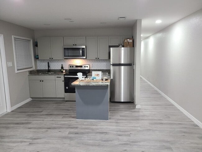Building Photo - 2603 E 29th Ave Rental