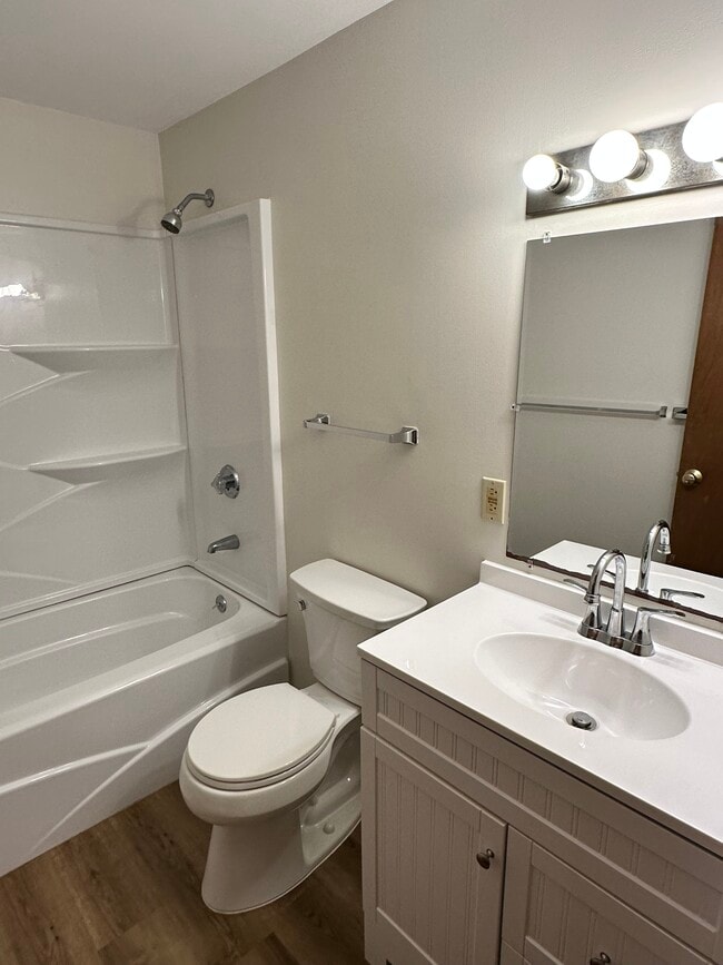 Photo - 1478 Stafford Rd Unit A