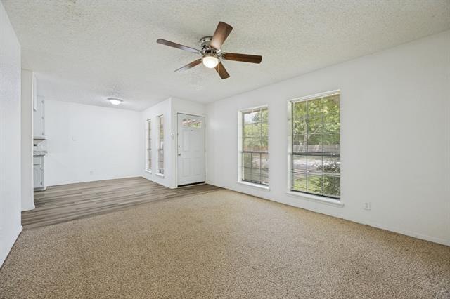 Photo - 808 W Belden St