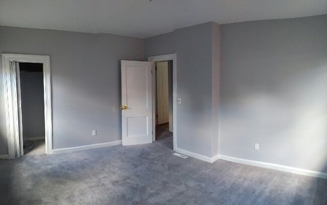 Photo - 63 Marshall St Unit REAR