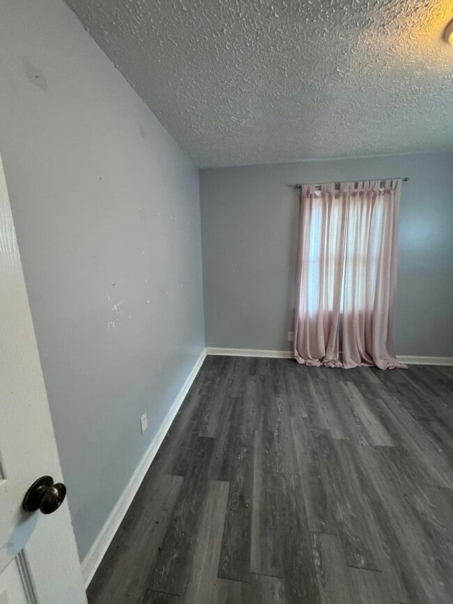 Photo - 1800 Trogdon St