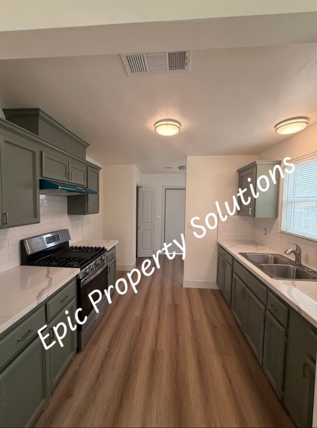 Photo - 319 E Dayton Ave