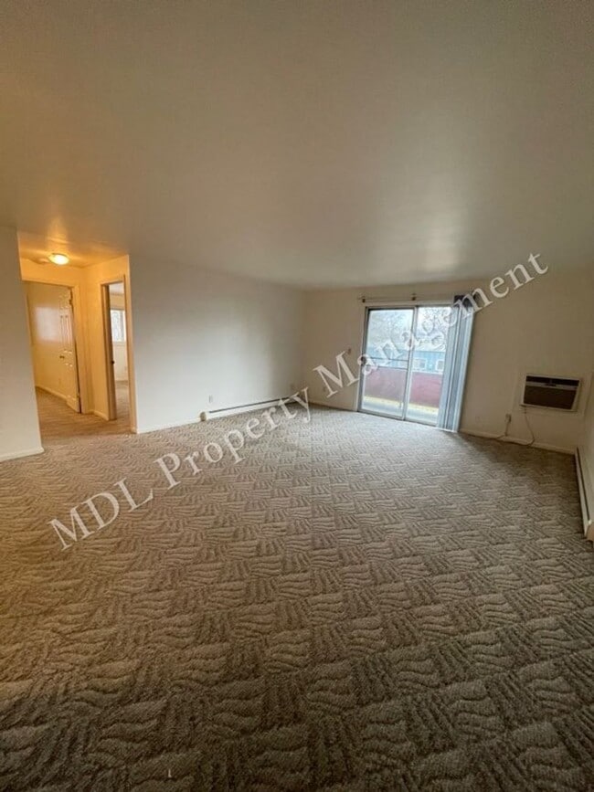 Photo - 121 N Woodbridge St Unit 2-11