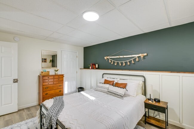 2893 Ohio St Unit Downstairs B