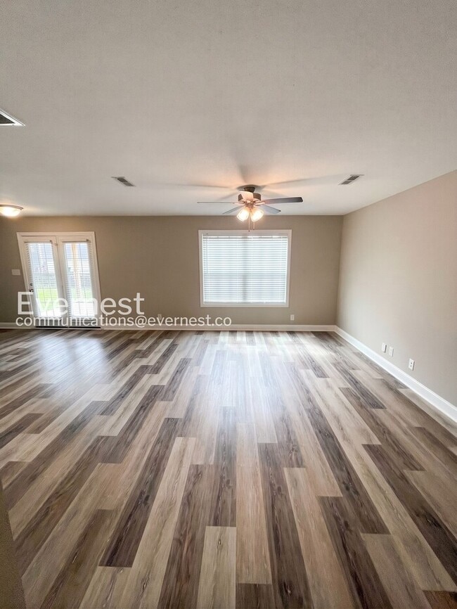 255 Dugger Dr