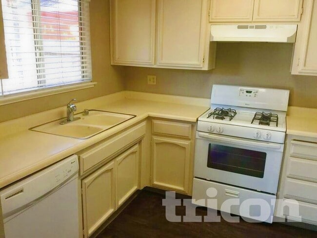 1536 Atteboro Ct