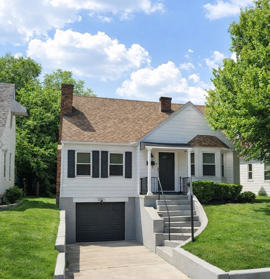 Photo - 2231 Riverside Dr