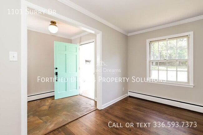 Photo - 1101 Surry Dr