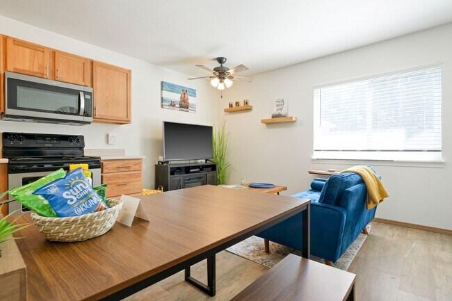 427-431 2nd Ave W