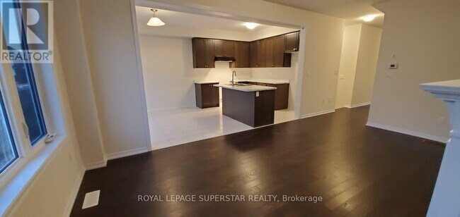 Photo - 71 Esther Cres