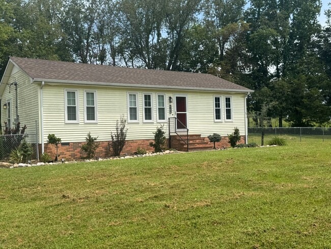 Building Photo - 3925 Beasleys Bend Rd